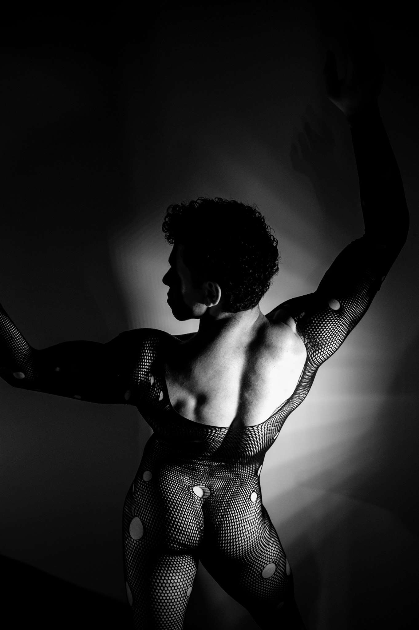 Ish, Mesh, Sweat & a Killer Gaze