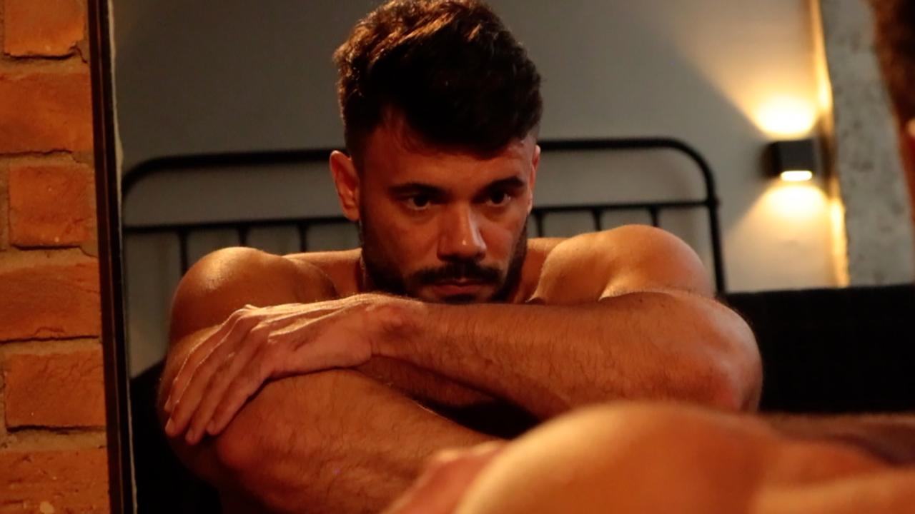 Italo Fassin, the Brazilian bodybuilder with a marble ass