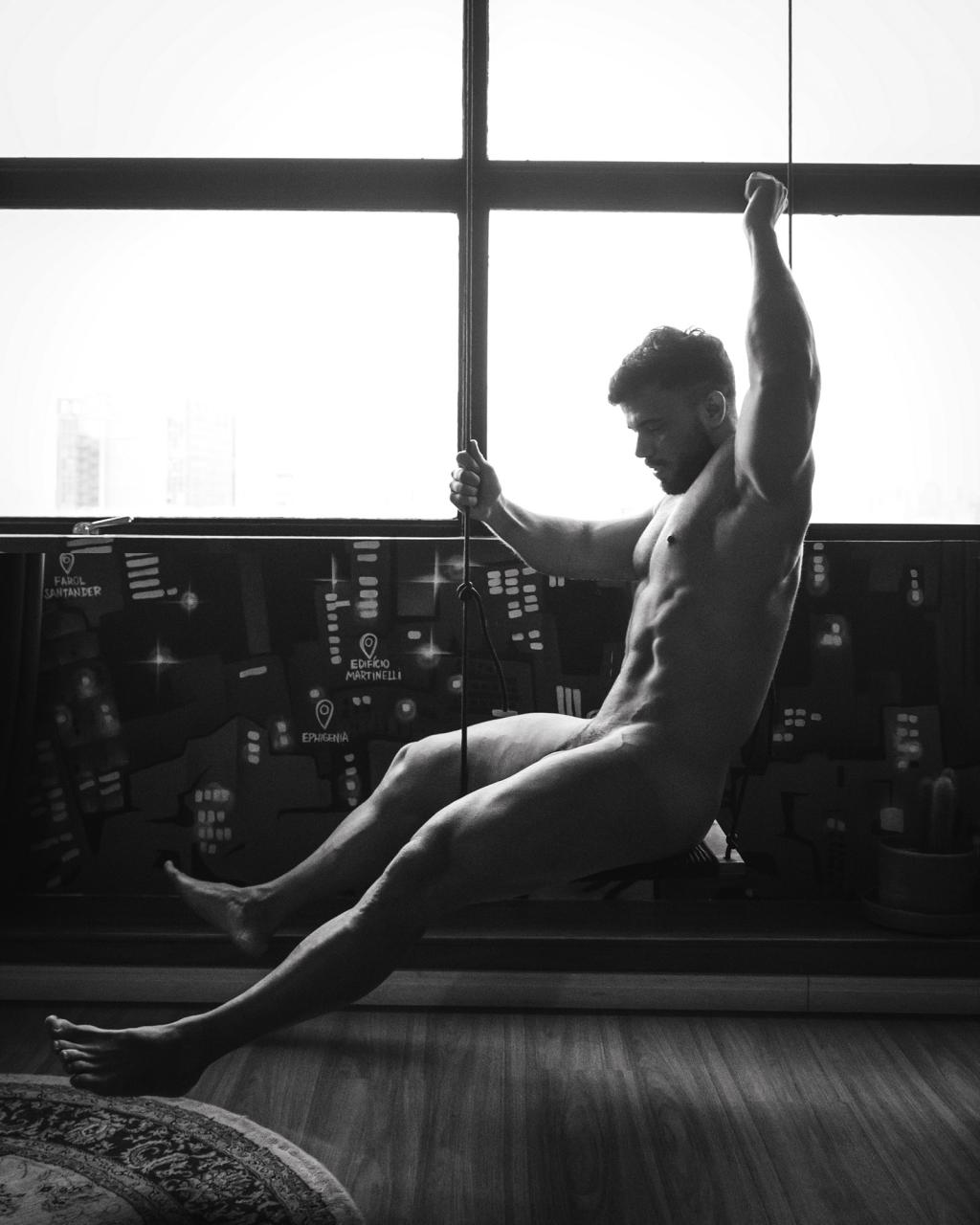Italo Fassin, the Brazilian bodybuilder with a marble ass