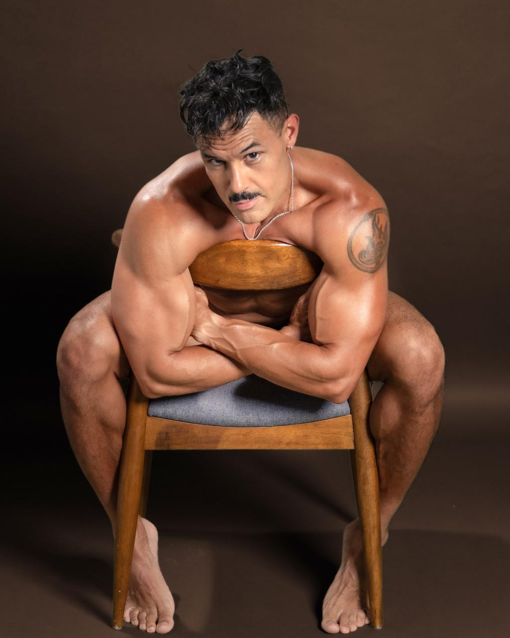 Jake Jordan: the mustache, the muscles and that look
