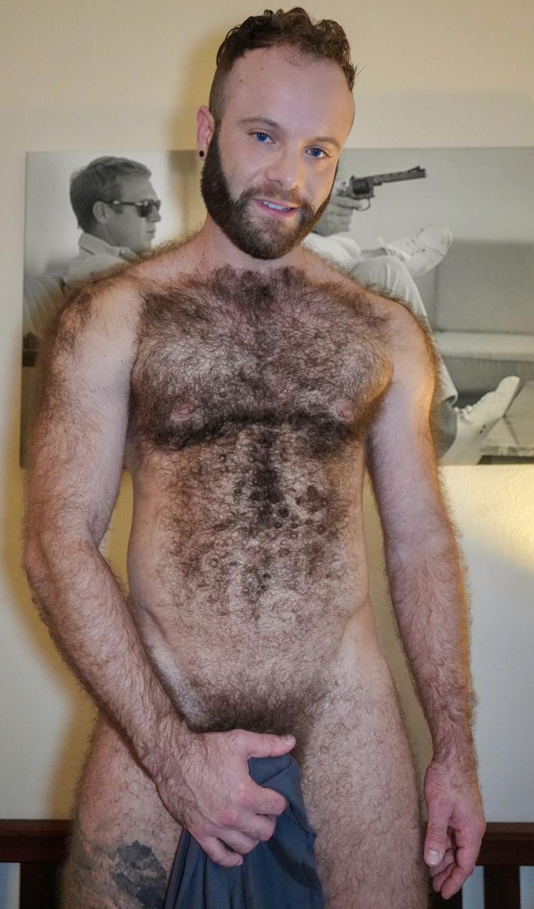 Jarren Shan: Love Extremely Hairy Guys? He’s the Boss