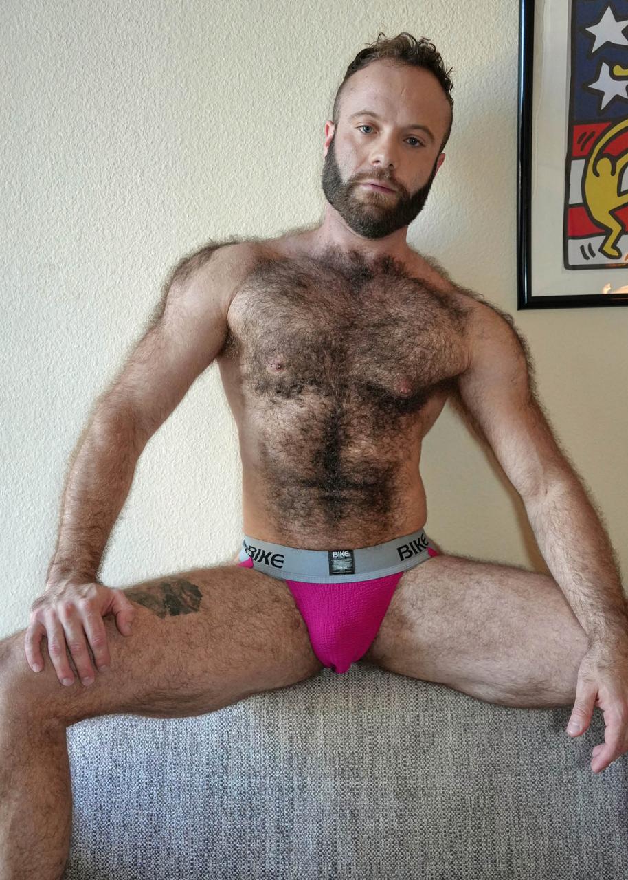 Jarren Shan: Love Extremely Hairy Guys? He’s the Boss