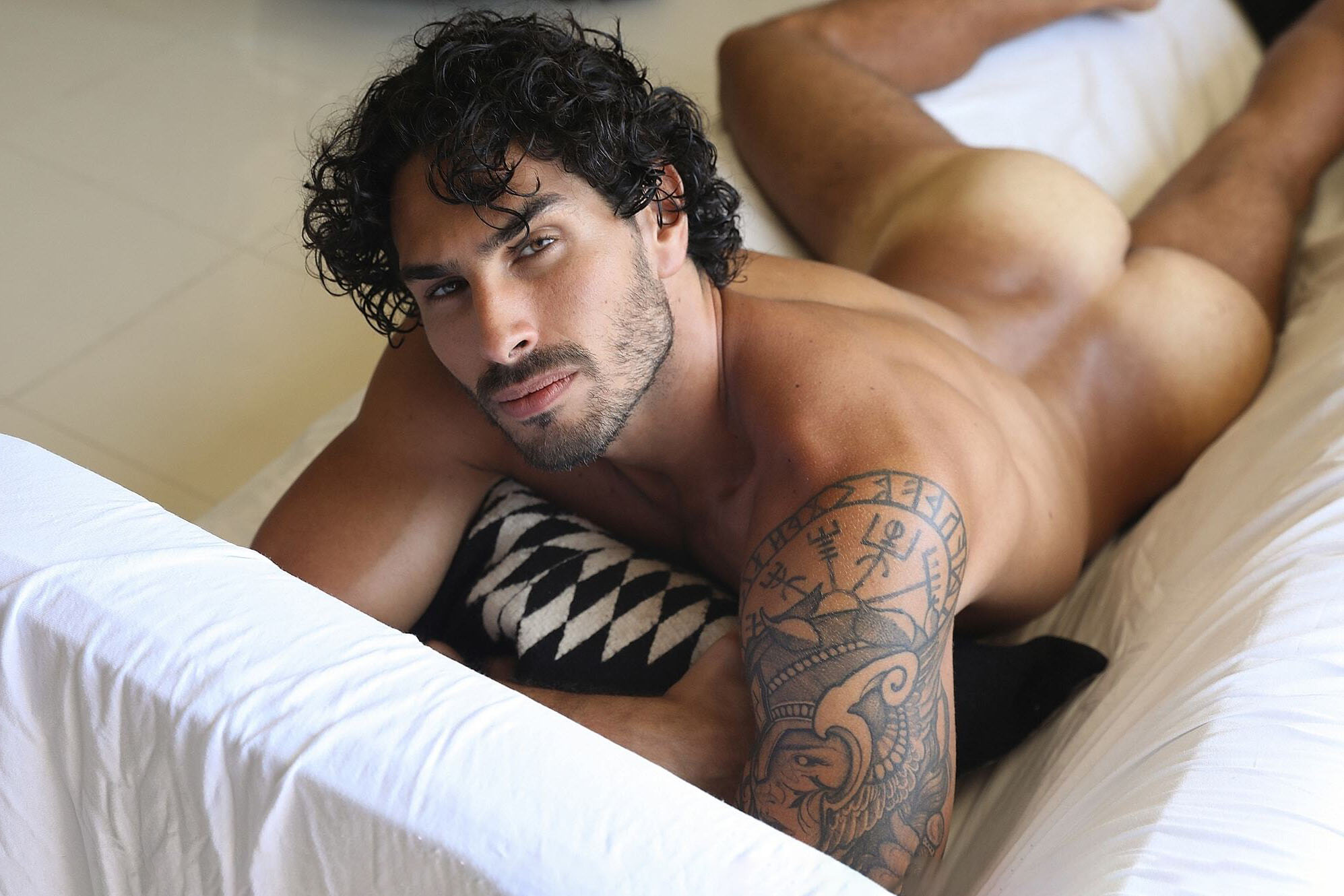 Jonas: The Brazilian Surfer Making Waves!