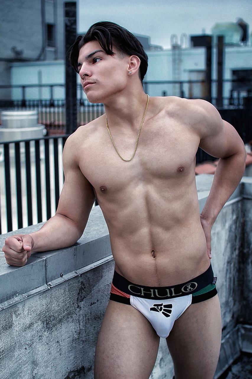 Julian Arteaga and His Alluring Bulge