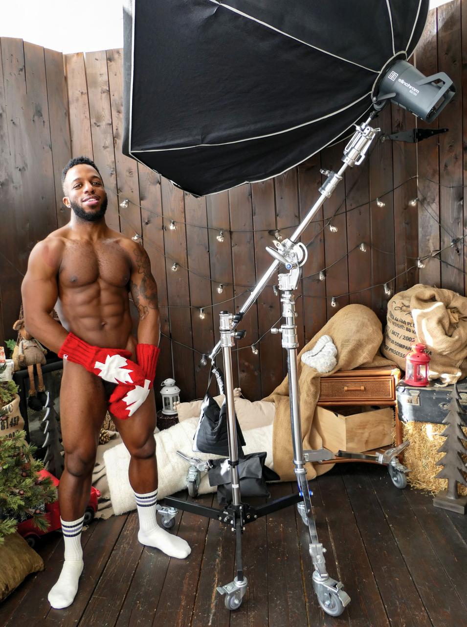Kyle Smiles: The Montreal dancer with a sculpted body who strips it all off with a smile