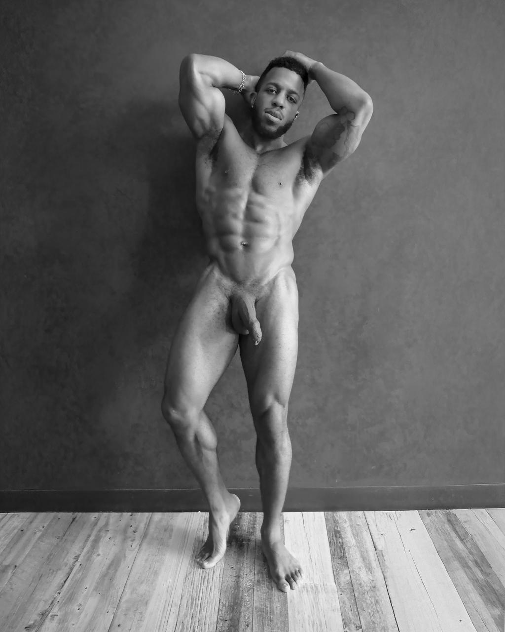 Kyle Smiles: The Montreal dancer with a sculpted body who strips it all off with a smile