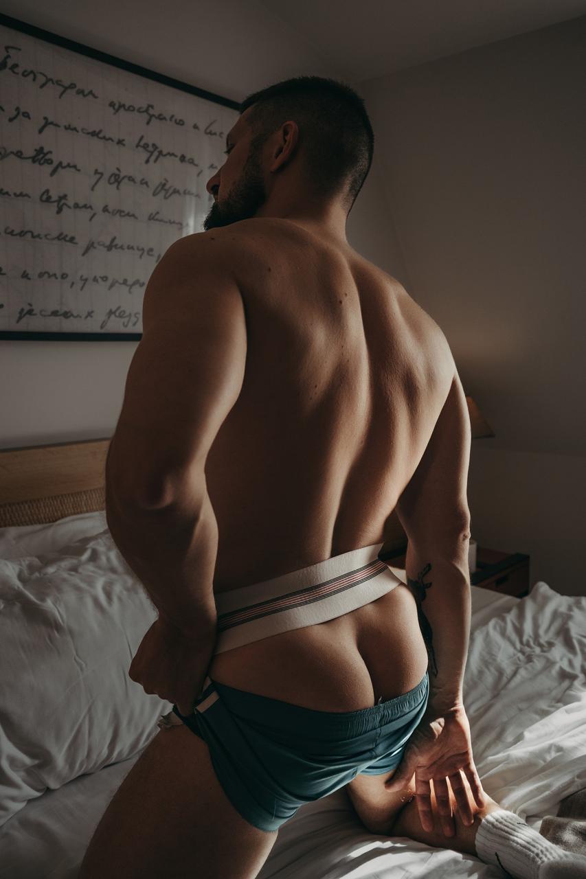 Maksim: the wake-up call you dream of