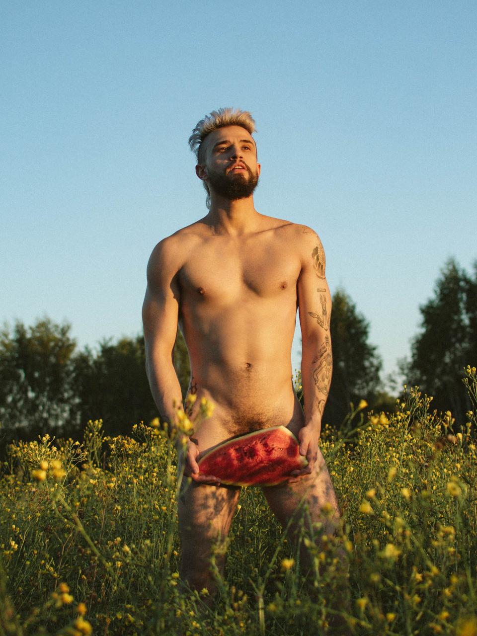Max, blazing sun and golden skin