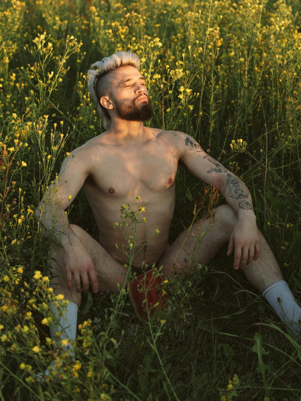 Max, blazing sun and golden skin