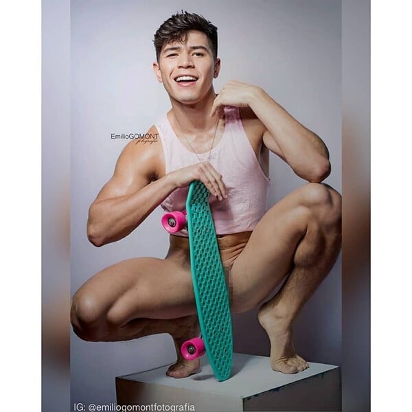 Naked, well-hung men by photographer Emilio Gomont