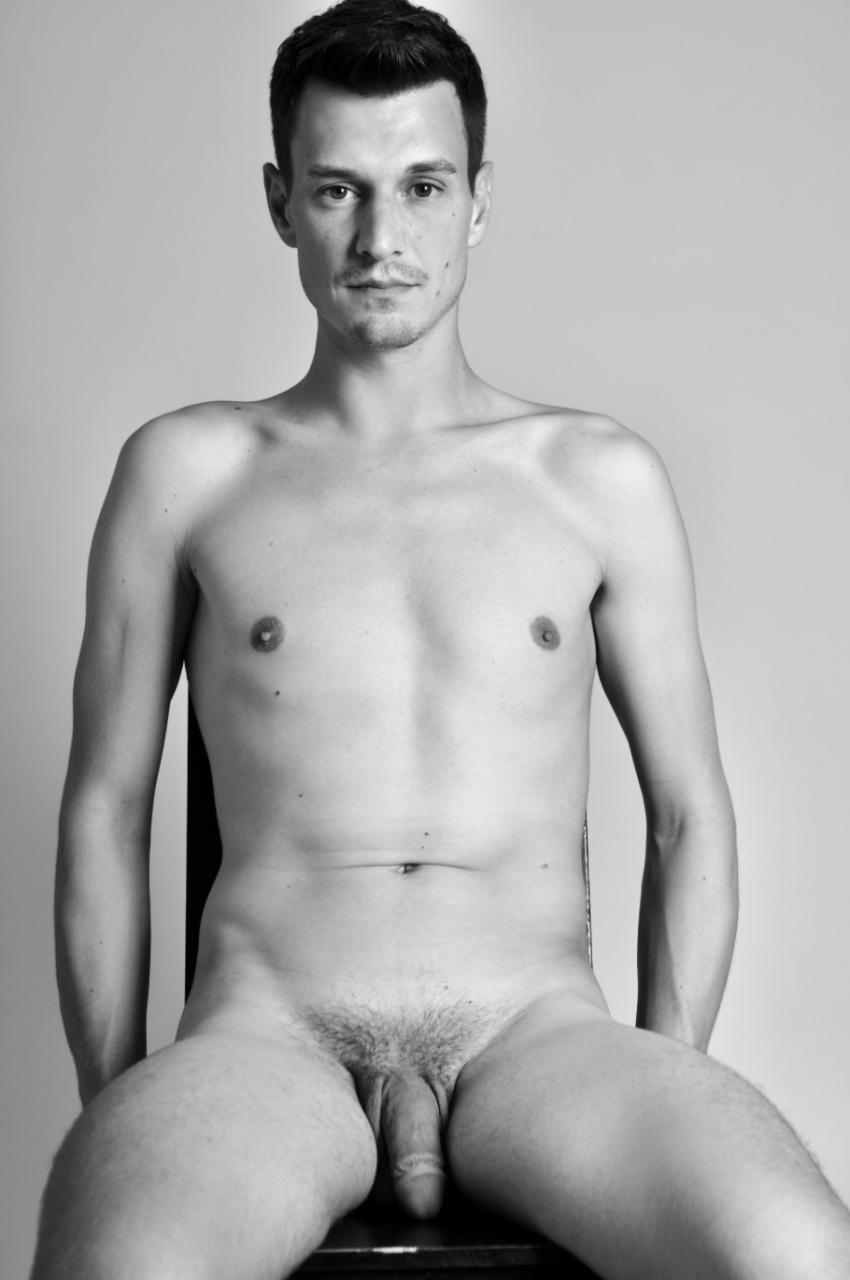 Philipp: Berlin rugby player nude in black and white