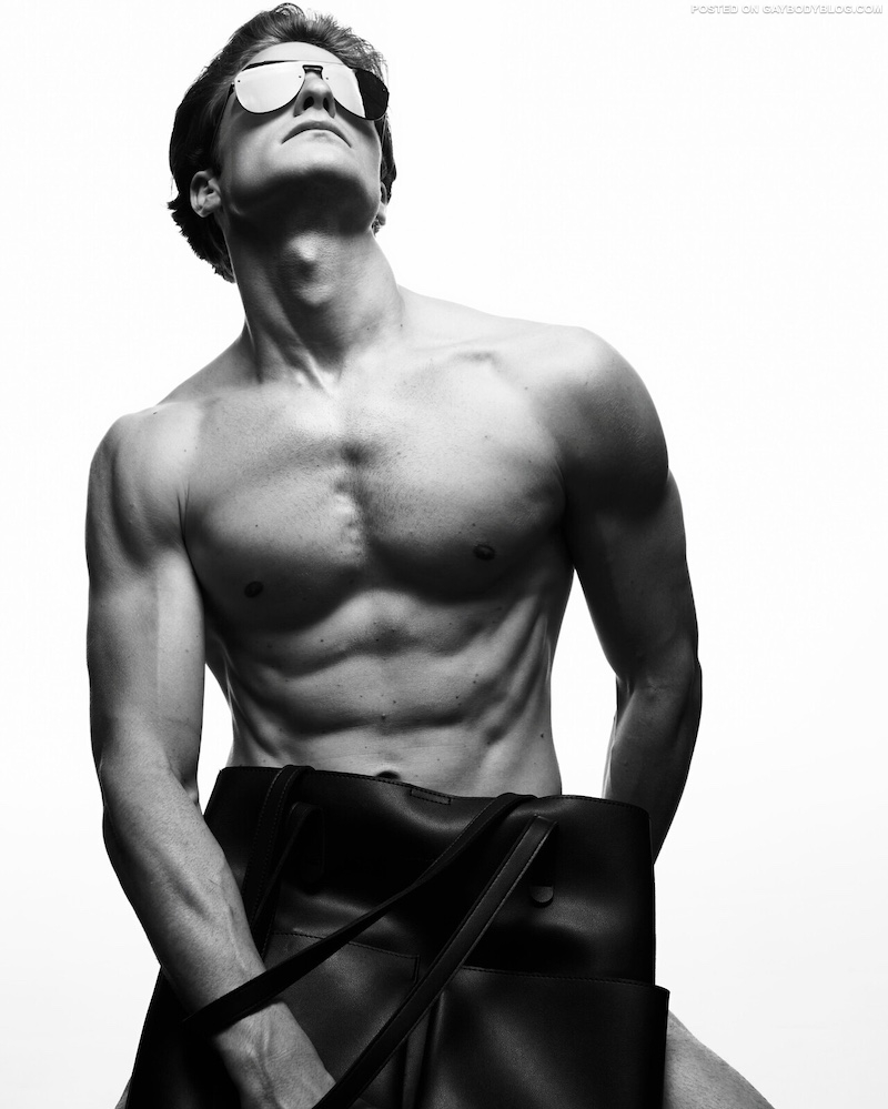 Ripped Male Model Tommaso Pajola