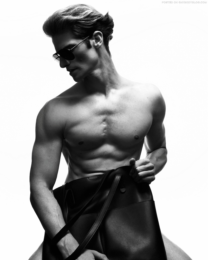 Ripped Male Model Tommaso Pajola