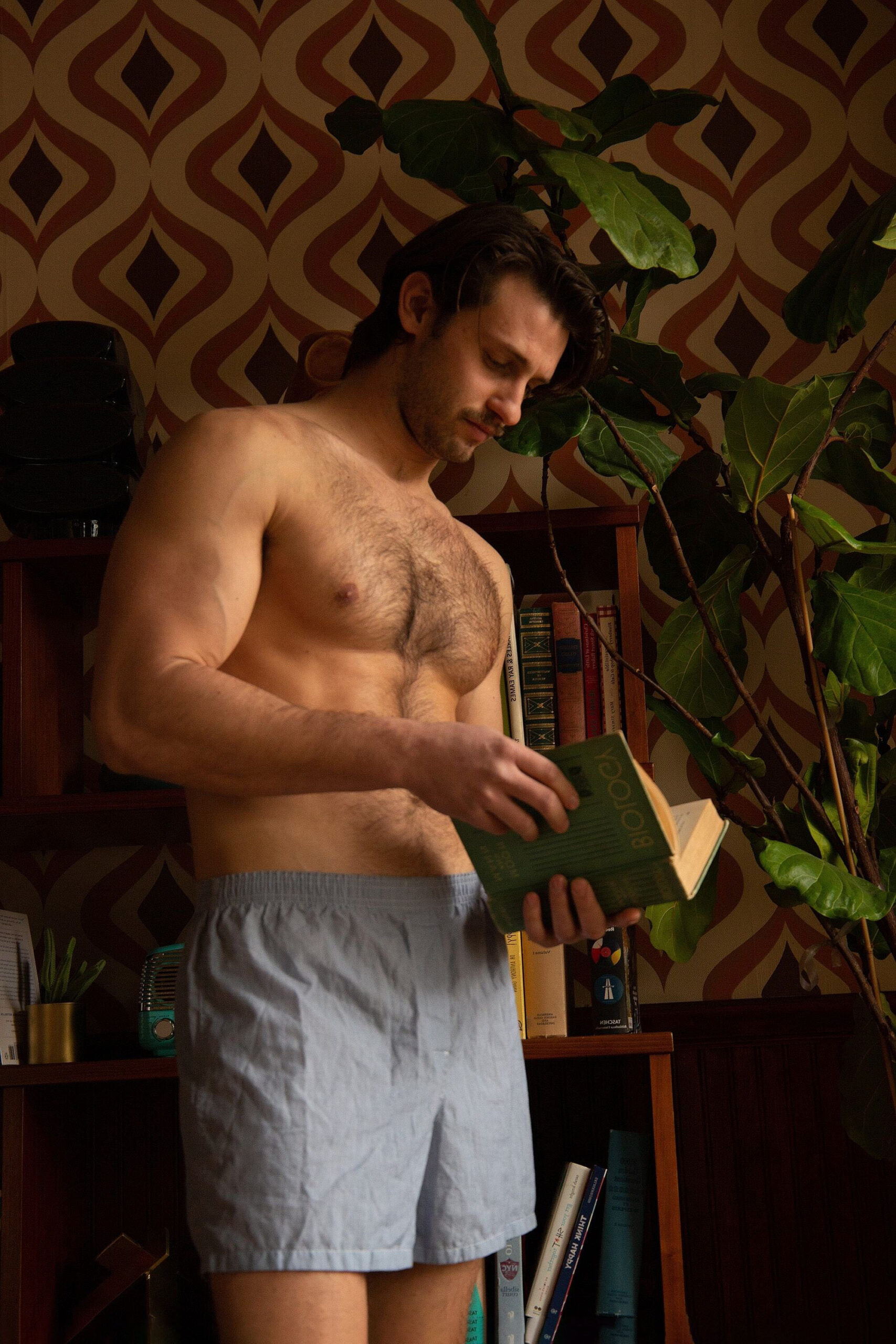 Sam seduces us with his natural masculinity