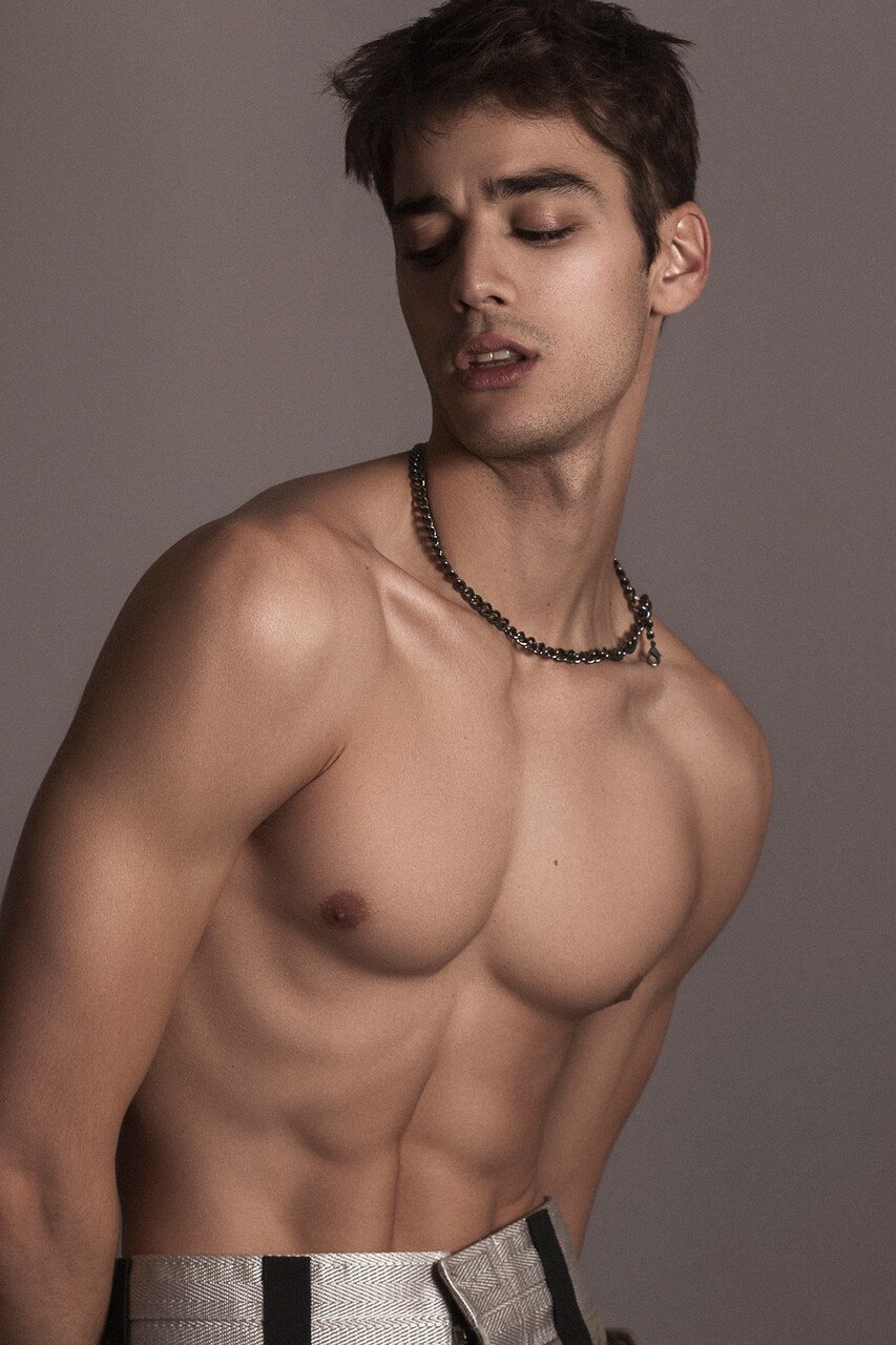 Scott Gardner: Adonis Unveiled in Sensuous Shots