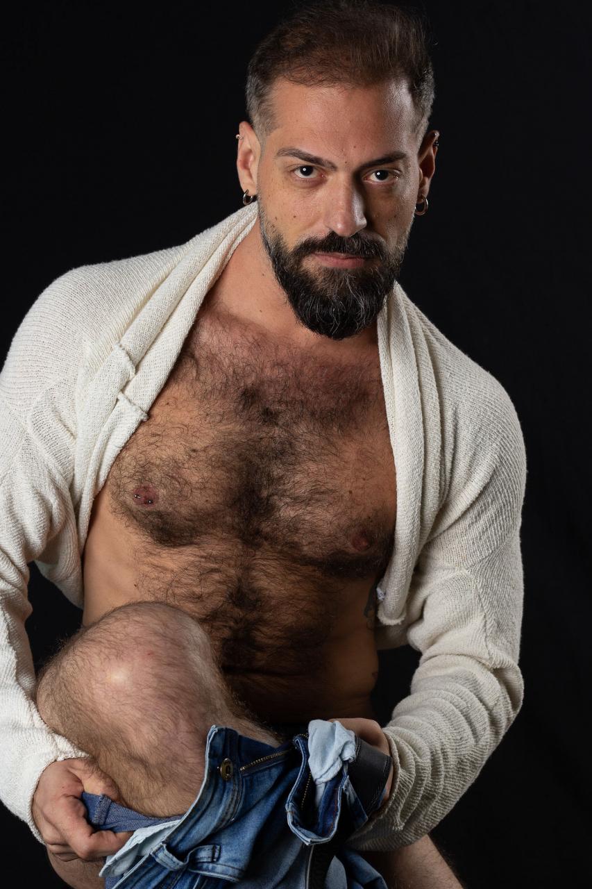 Shy and Ashamed – Gustavo Vergani by Sidney Teodoro