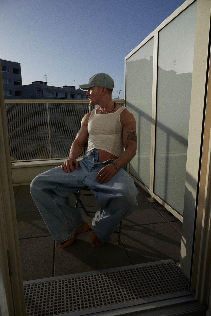 Stas Vokman: the fine mustache and white briefs of a daddy