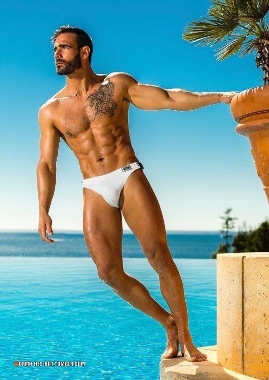 The Stunning Model Jess Vill Stripped Naked
