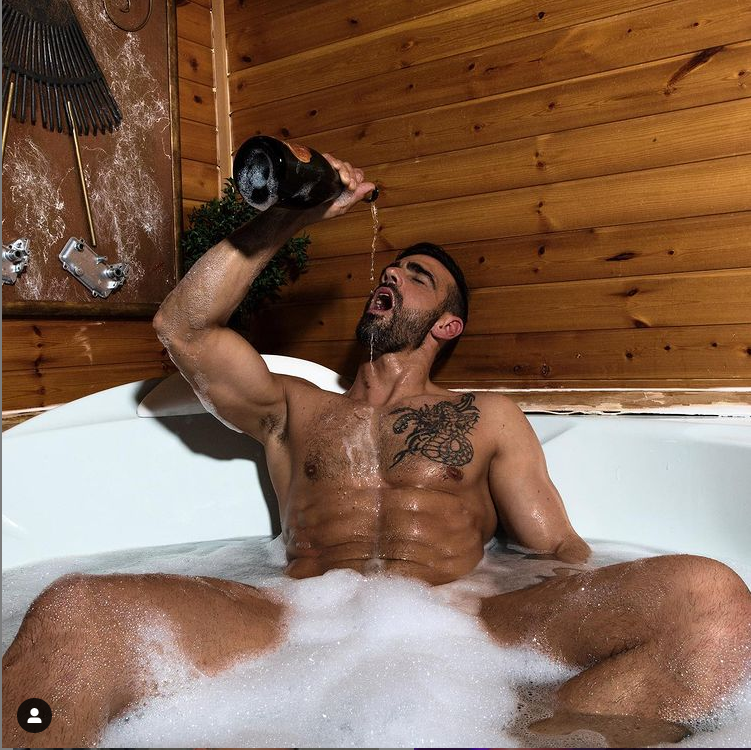 The Stunning Model Jess Vill Stripped Naked