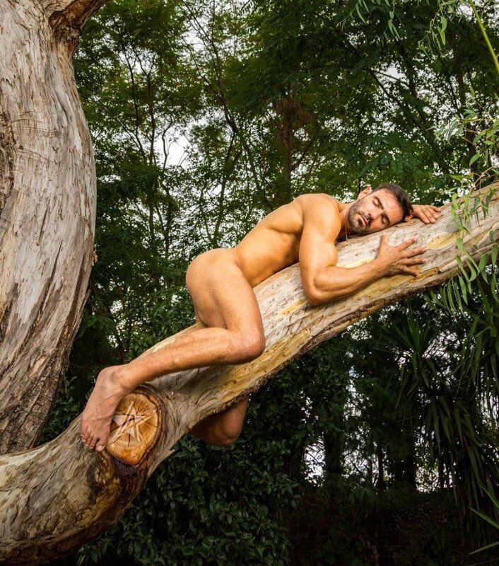 The Stunning Model Jess Vill Stripped Naked