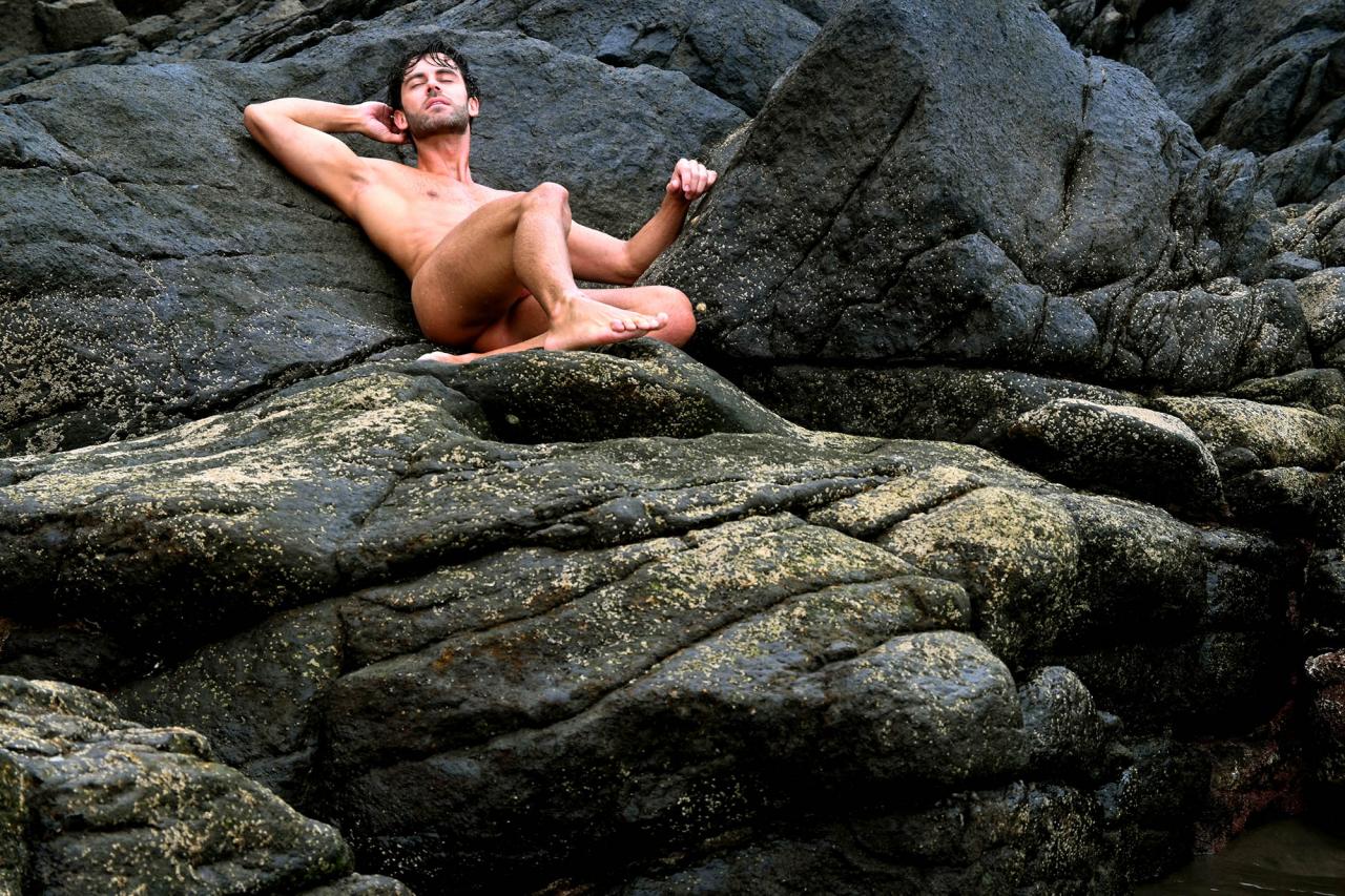 Vincent Goes Nude on the Rocky Beaches of Gran Canaria