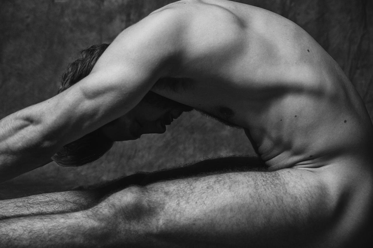 Witek Chłus: The Epitome of Raw Masculine Beauty