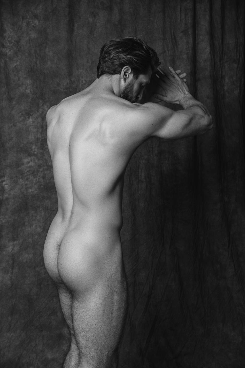 Witek Chłus: The Epitome of Raw Masculine Beauty