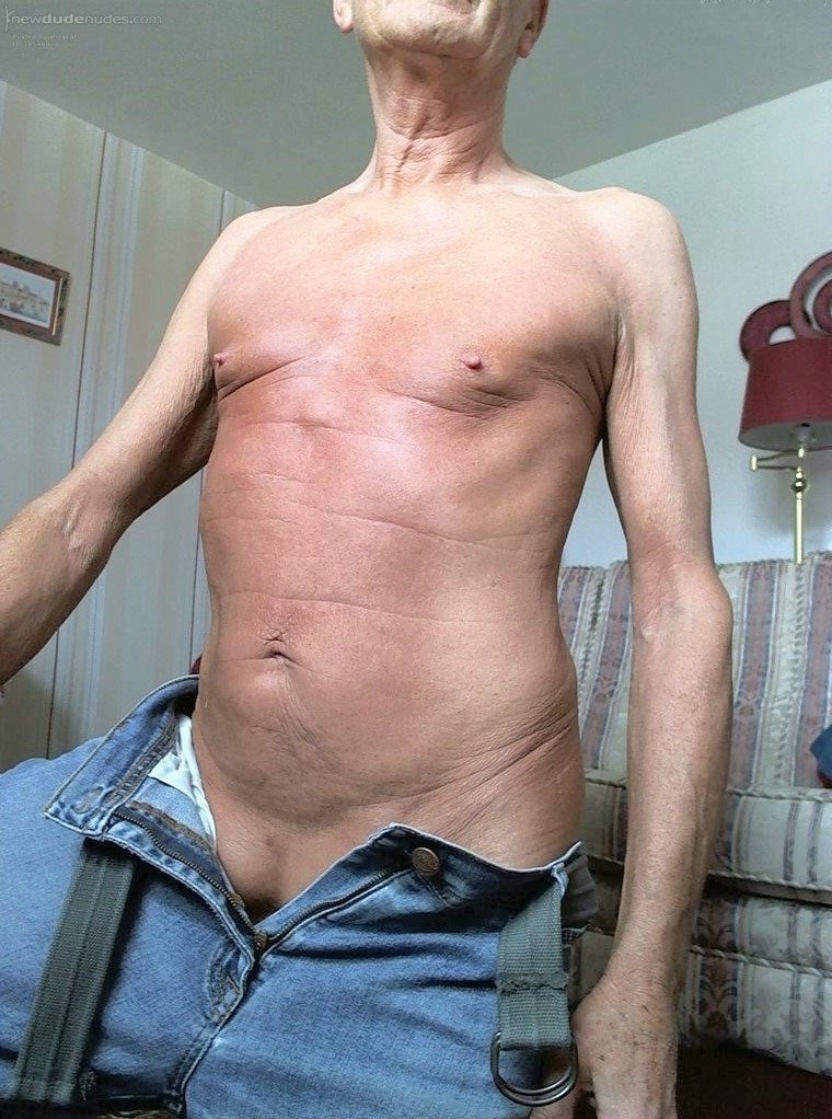 Look no underwear !