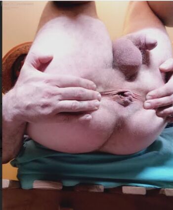Anal addict's asshole <img class="emoji emoji-tongue" src="/_common/modules/emoji/images/tongue.gif" alt="tongue" title="tongue" />