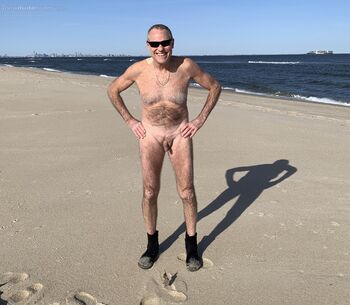 I took a nude Polar Plunge at my favorite nude beach yesterday. Air temperature 20 F/ -7C, water temperature 38F/ +3C. Yes there was shrinkage.