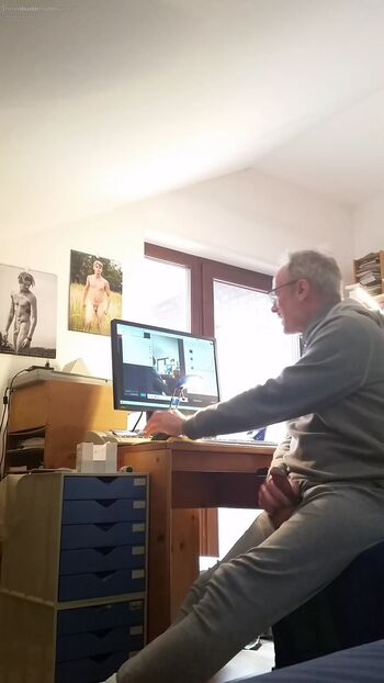 wanking for the cam