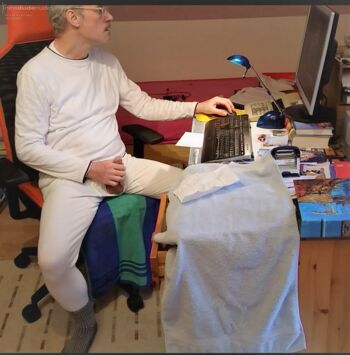 wanking for the cam