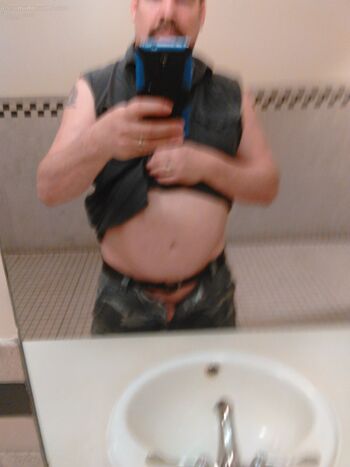 Barnes and Noble bathroom which doesn't lock.