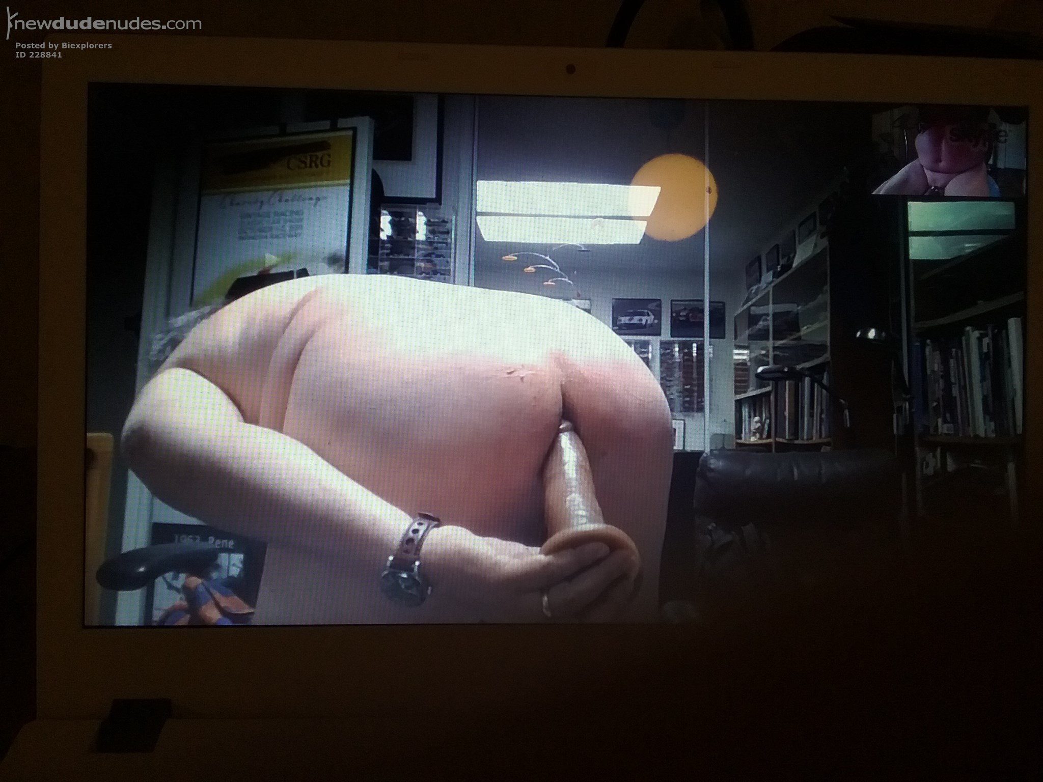 Nice new dildo Fredbell.