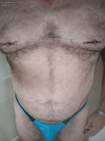 Stole this "hair clips on the nips" idea from Pumperfiend. I felt like an idiot for never having thought of it before🤦🤦🤦