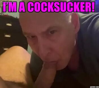 Yep, I’m a cocksucker!
