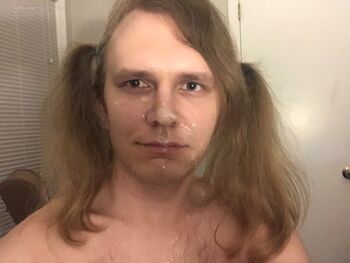 Clean the cum off my face <img class="emoji emoji-wink" src="/_common/modules/emoji/images/wink.gif" alt="wink" title="wink" />