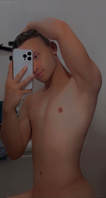 😈