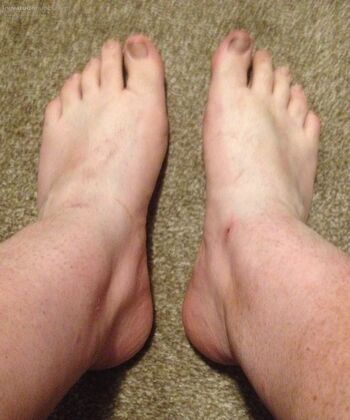 Any dudes into feet?