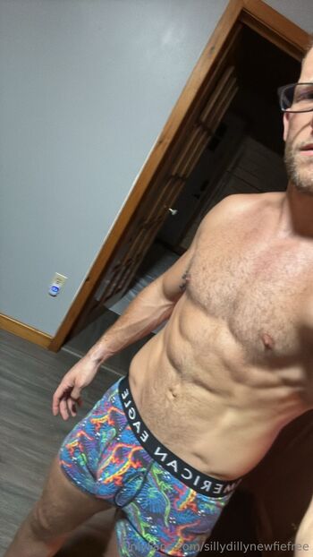 sillydillynewfiefree